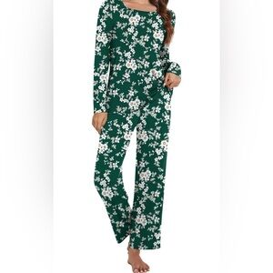Green Floral Jammie Set Top & Pants
Also in Navy